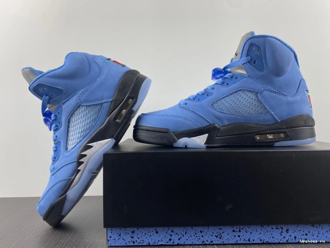 DV1310-401 5 RETRO Air  Jordan  “UNC” 1020